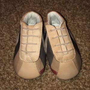 Baby Burberry shoes